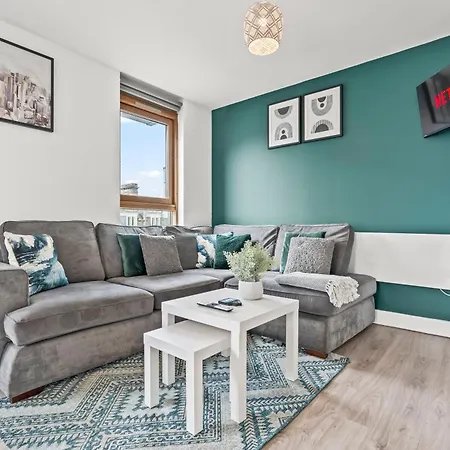 2 Bedroom With Balcony * Birmingham